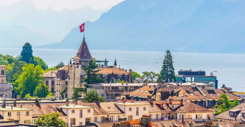 Lausanne: Private Custom Tour With a Local Guide - Customizable Walking Tour
