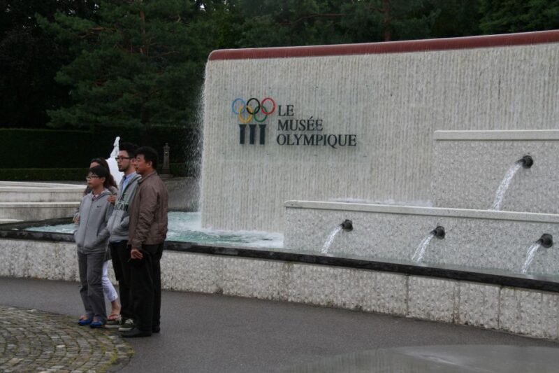 Lausanne: Private Walking Tour With a Local Guide - Dive Into the Olympic Museum Exhibits