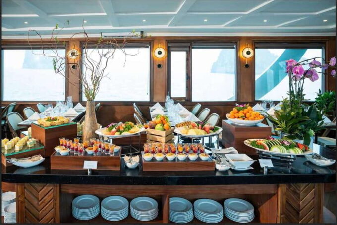 LAVOYA BOUTIQUE DAY CRUISE- A JOURNEY OF DISTINCTION - Hiking and Swimming at Ti Top Island