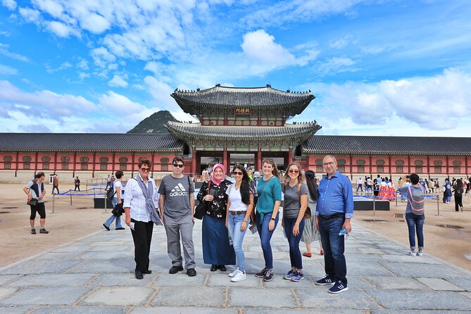 Layover Tour From Incheon Airport to Seoul With a Tour Specialist - Included in the Tour