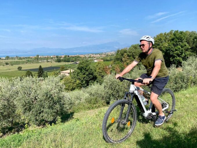 Lazise: Countryside E-Bike Tour With Wine Tasting - Savoring Local Wines
