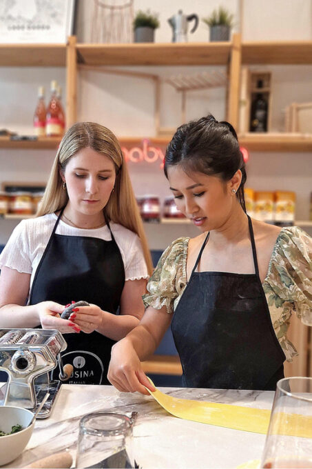 Lazise: Fresh Pasta Cooking Class With Meal and Wine - Group Dynamics