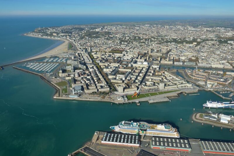 LE HAVRE: 20 Minutes Helicopter Flying LEsson - Key Points