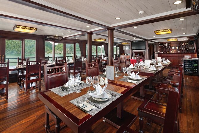 Le Journey Cruise Halong Overnight Boutique 4 Star Cruise (2D1N) - Meeting and Pickup