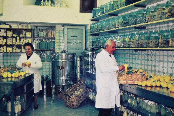 Learn How to Make Amalfi Limoncello - Accessibility and Recommendations