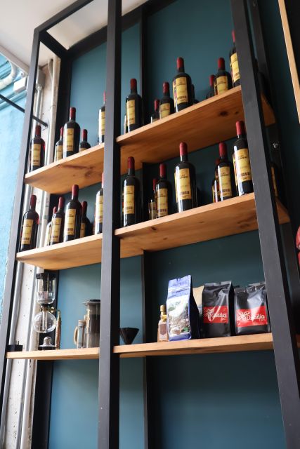 Learn How to Prepare Colombian Coffee: Class & History - Accessibility and Language