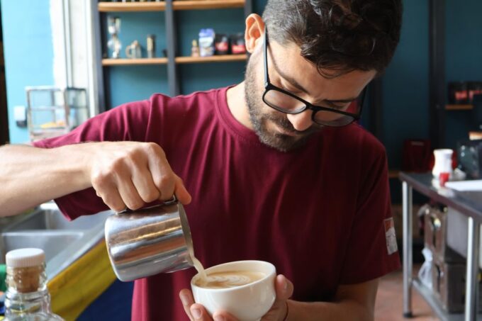 Learn How to Prepare Colombian Coffee: Class & History - Cupping Techniques
