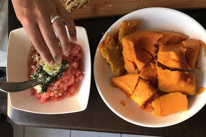 Learn to Cook Like a Local: Private Cooking Class in a Viña Del Mar Home - Key Points