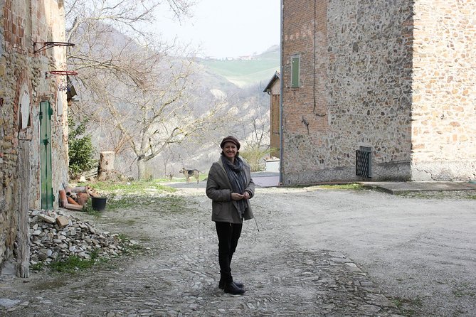 Learn to Cook Regional Italian Cuisine With a Local in a Rural Estate Home - Seasonal Vegetables and Desserts