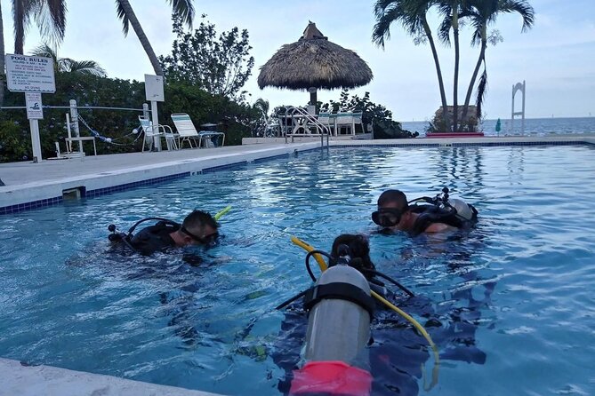 Learn to Scuba Dive With a Professional Instructor in Key Largo - All Inclusive - Booking and Confirmation
