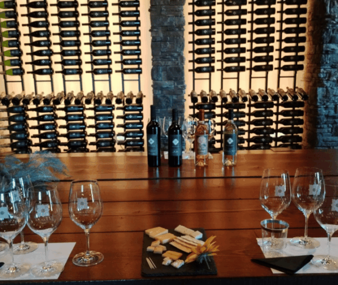 Leavenworth: Wine Tasting Experience at Silvara Cellars - Booking and Reservations
