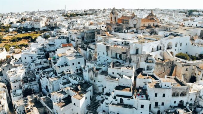 Lecce: Alberobello, Locorotondo, & Ostuni Tour With Aperitif - Visiting Ostuni