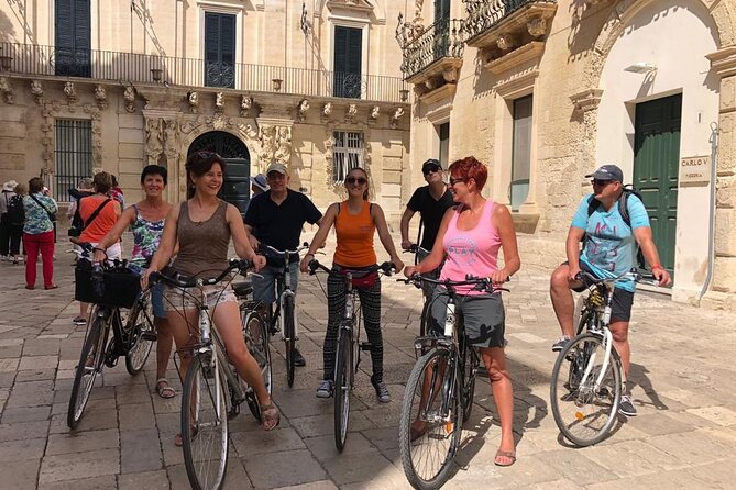 Lecce Historical Attractions Tour Group (2h) - Price and Booking