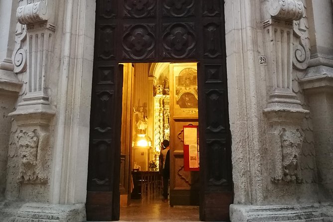 Lecce, Lecce Baroque Private Tour With Small Tasting - Discovering Roman Ruins