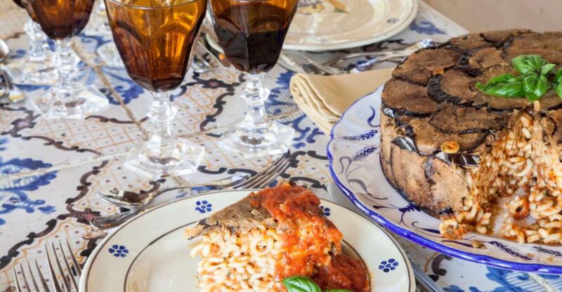 Lecce: Market & Lunch/Dinner at a Locals Home - Booking and Payment Details