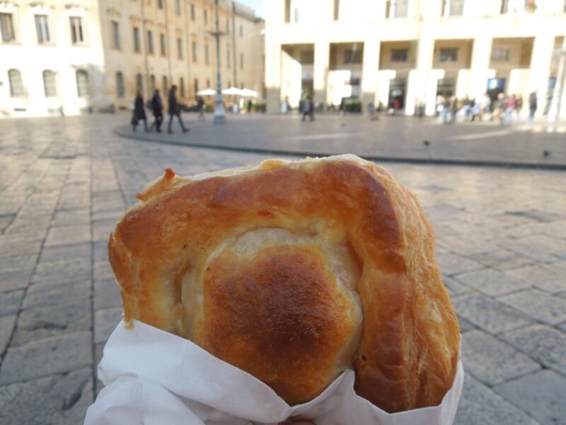 Lecce: Street Food Tasting and Walking Tour - Itinerary and Key Sites