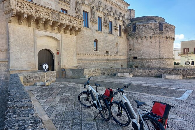 Lecce: Top Quality E-Bike Rental - Included Equipment