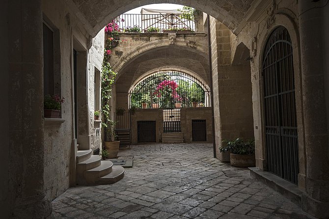Lecce Walking Tour - Baroque Architectural Marvels