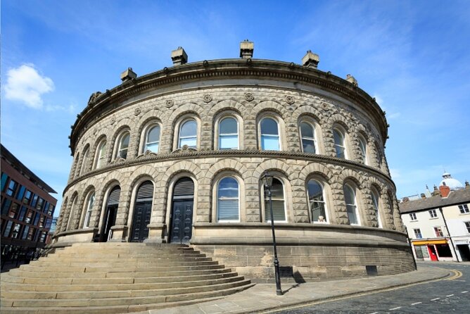 Leeds Scavenger Hunt and Sights Self-Guided Tour - Highlights From Tour Reviews