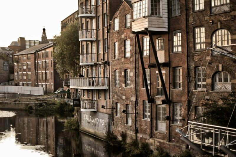 Leeds: Wagonways & Rails Treasure Hunt With Pub Stops - Discover Hidden Gems in Leeds