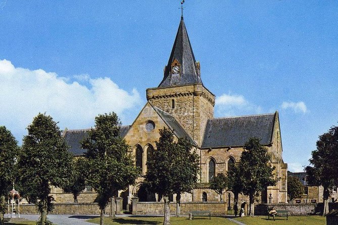 Legendary Dunrobin Castle Tour - Grandeur of Dornoch Cathedral