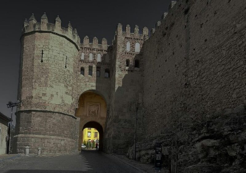 Legends and Mysteries of Segovia Tour - Church of Vera Cruz and Puerta De San Andrés