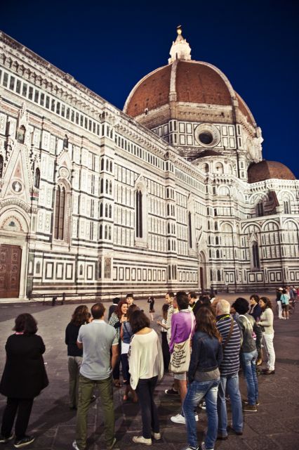 Legends of Florence: Exclusive Walking Tour by Night - Experience Highlights