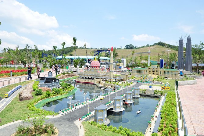 Legoland Johor Bahru to Kuala Lumpur 1-way Transfer - Pricing and Confirmation