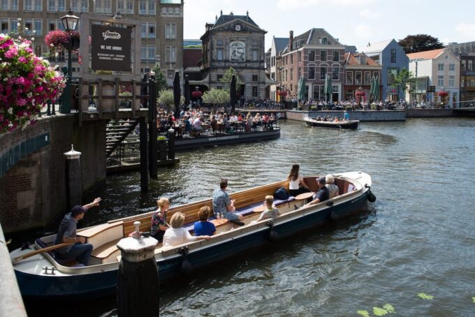 Leiden: Guided City Canal Cruise - Frequently Asked Questions