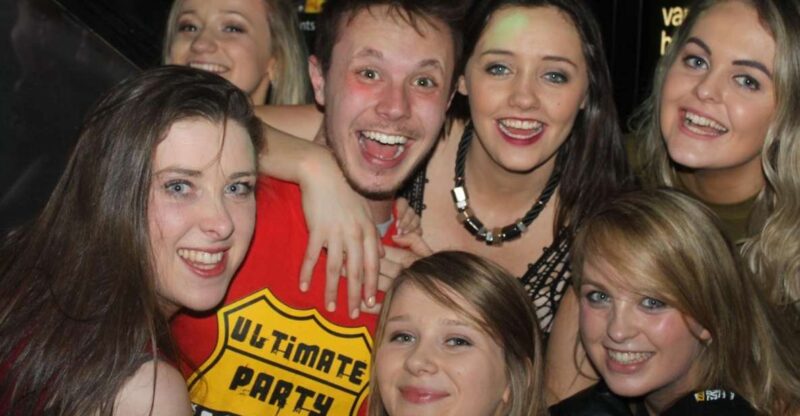 Leidseplein and Red Light Pub Crawl: 2 Night Pass - Participant Restrictions