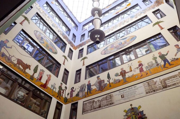 Leipzig: Farms, Houses, Trade - Passage Tour in German - Vibrant Historical Trading Town