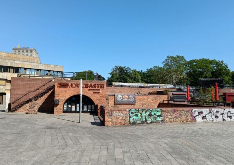 Leipzig: Smartphone Scavenger Hunt Sighteeing Tour - Exploring Leipzigs Significance
