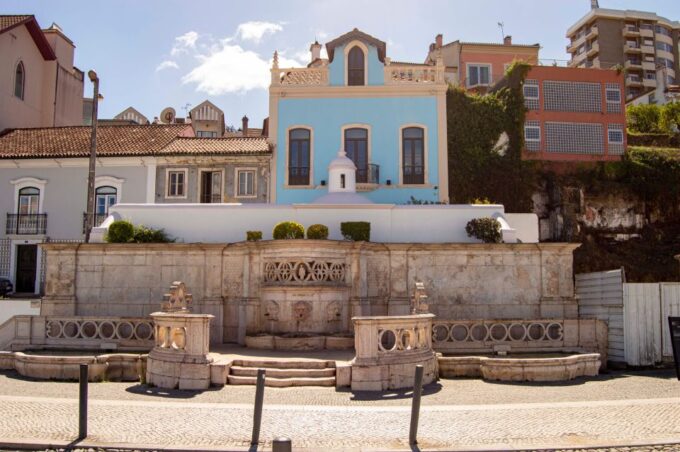 Leiria: Highlights Walking Tour - Official Guide - About the Guide
