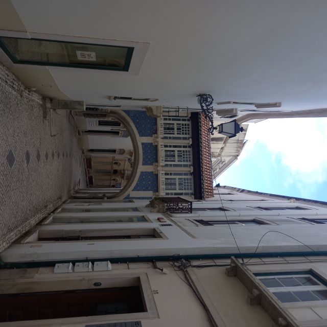 Leiria Walking Tour and Batalha Monastery From Leiria - Key Points
