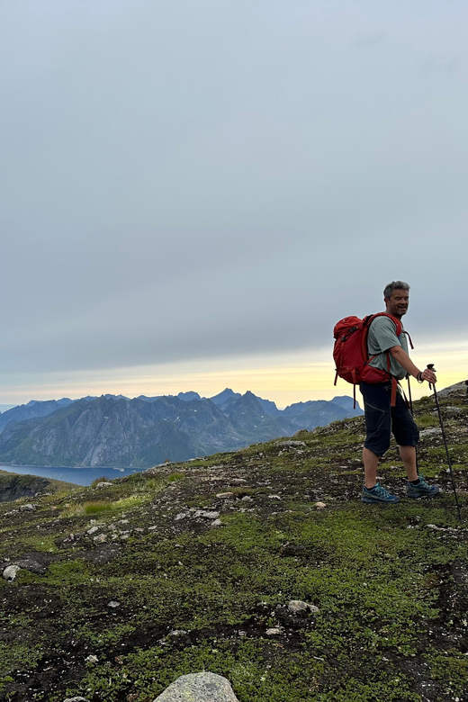 Leknes: Private Boat Sightseeing and Mountain Hike - Hike to Mountain Top