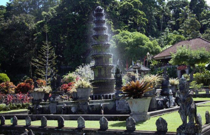 Lempuyang (Gate of Heaven) and East Bali Tour - Tirta Gangga Water Palace