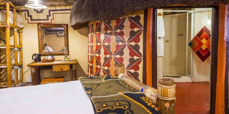 Lesedi Cultural Experience + Lunch or Dinner - Key Points