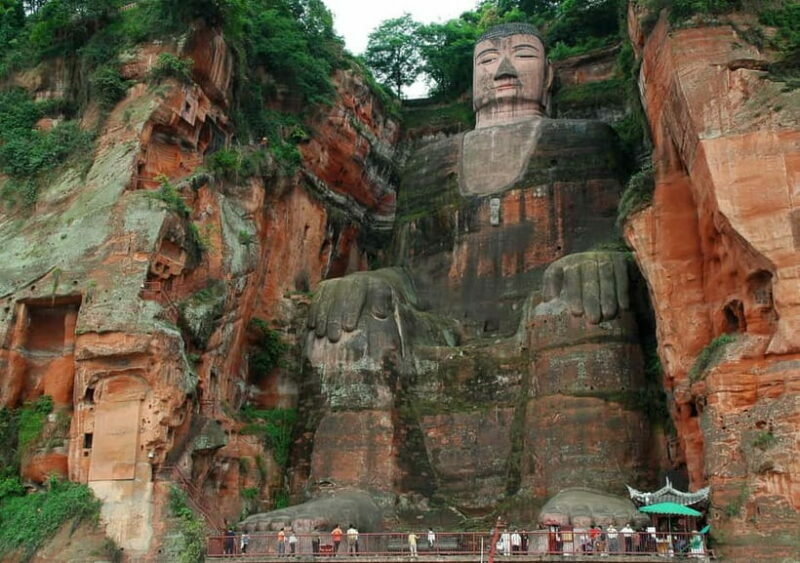 Leshan Giant Buddha & Huanglongxi/Buddha Temple Day Trip - Starting Your Day in Chengdu