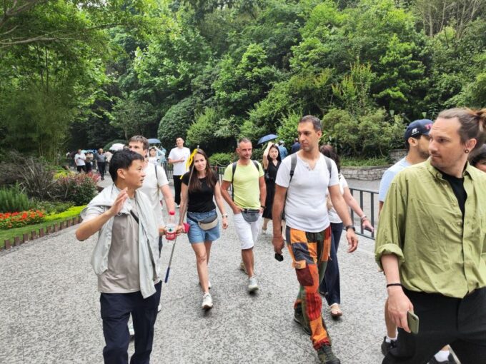 Leshan Grand Buddha Scenic Area and Panda Park Day Tour - Important Information