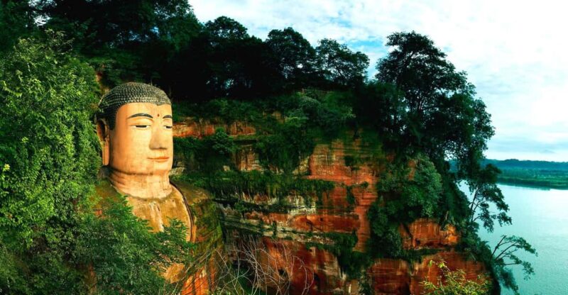 Leshan:Leshan Giant Buddha Private Day Tour - Key Points
