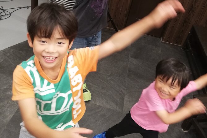 Let's Dance Bon Odori to the Live Music Near Tsutenkaku. - Getting to the Event
