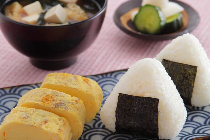 Lets Make Onigiri(Rice Ball) at Professional Cooking Studio - Getting to the Cooking Studio
