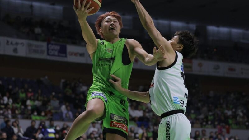 Levanga Hokkaido Basketball Game at Hokkai Kitayell Arena - Amenities and Services