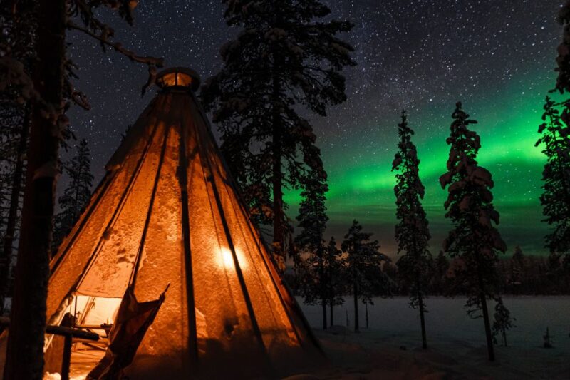Levi: Northern Lights Campfire - About the Northern Lights