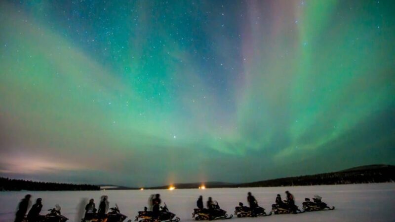 Levi: Northern Lights Snowmobile Safari and Campfire Picnic - Participant Eligibility