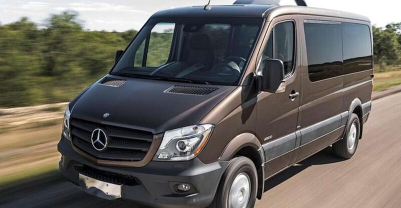 Levi: Private Airport Transfer - Booking and Cancellation