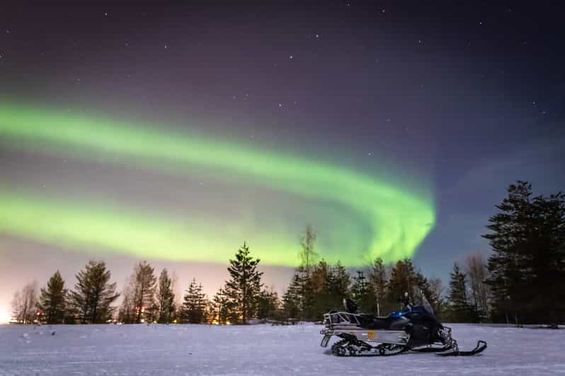 Levi: Snowmobile Northern Lights Hunting Trip With Campfire - Experience and Highlights