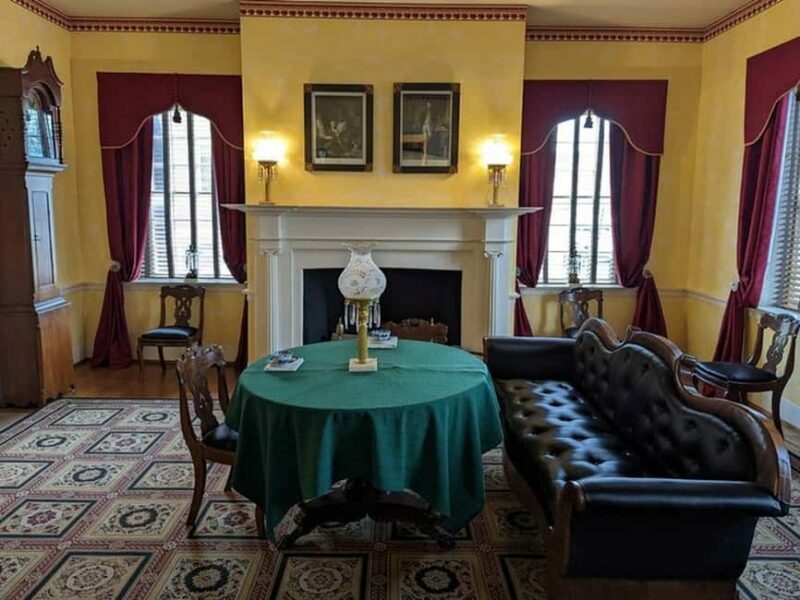 Lexington: Mary Todd Lincoln House - Frequently Asked Questions