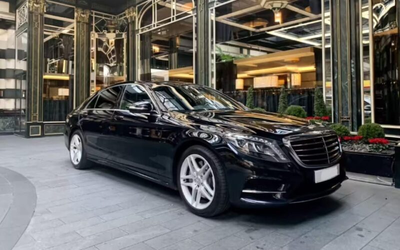 (LGA) Airport: Private Transfer to New York City - Comfortable and Punctual Journey Experience