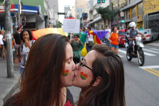 LGBTQIA+ Private Tour: Explore São Paulo With A Local Gay-Friendly Guide - Monument to the Bandeiras